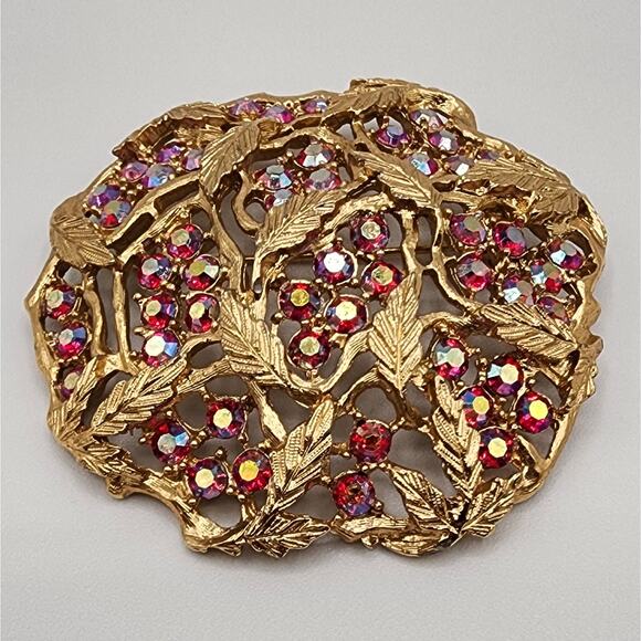 Sarah Coventry 1965 Aurora Brooch – Red AB Crystals, Gold Leaf - Picture 5 of 6